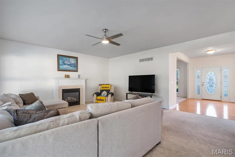3552 Sutton Drive, St Charles, MO 63301 — listing photo 13 of 53