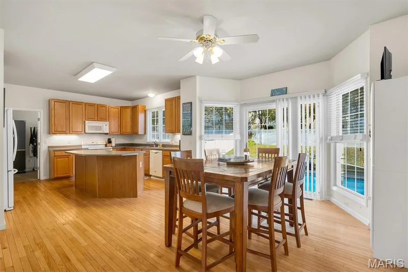 3552 Sutton Drive, St Charles, MO 63301 — listing photo 17 of 53