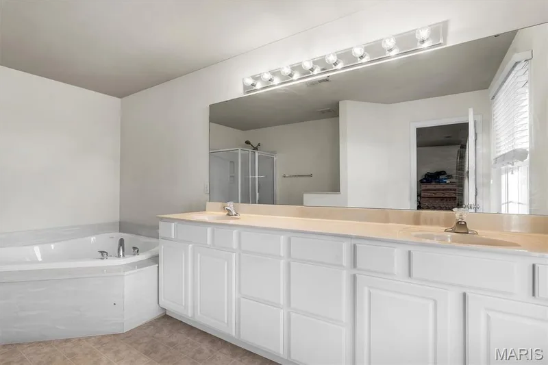 3552 Sutton Drive, St Charles, MO 63301 — listing photo 33 of 53