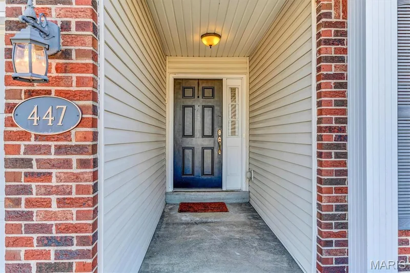 447 Angelique Place, St Charles, MO 63303 — listing photo 4 of 48