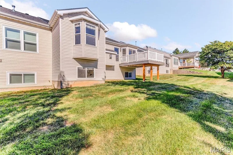 447 Angelique Place, St Charles, MO 63303 — listing photo 8 of 48