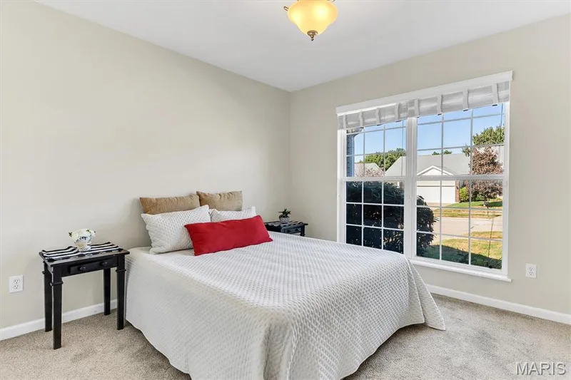 447 Angelique Place, St Charles, MO 63303 — listing photo 33 of 48