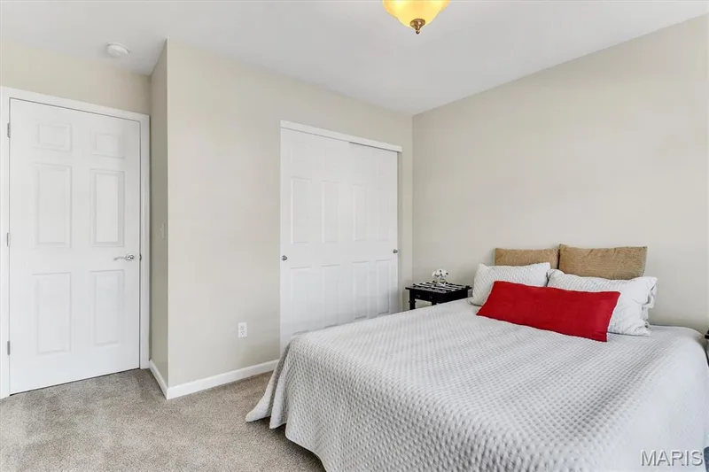 447 Angelique Place, St Charles, MO 63303 — listing photo 34 of 48
