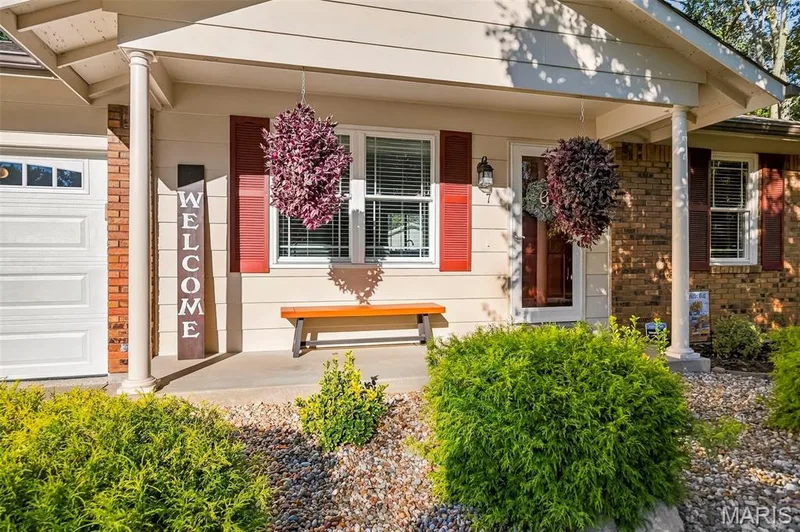 7 Teak Court, St Peters, MO 63376 — listing photo 3 of 26