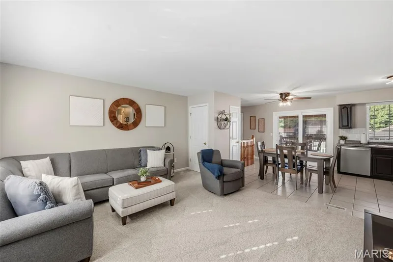 7 Teak Court, St Peters, MO 63376 — listing photo 5 of 26