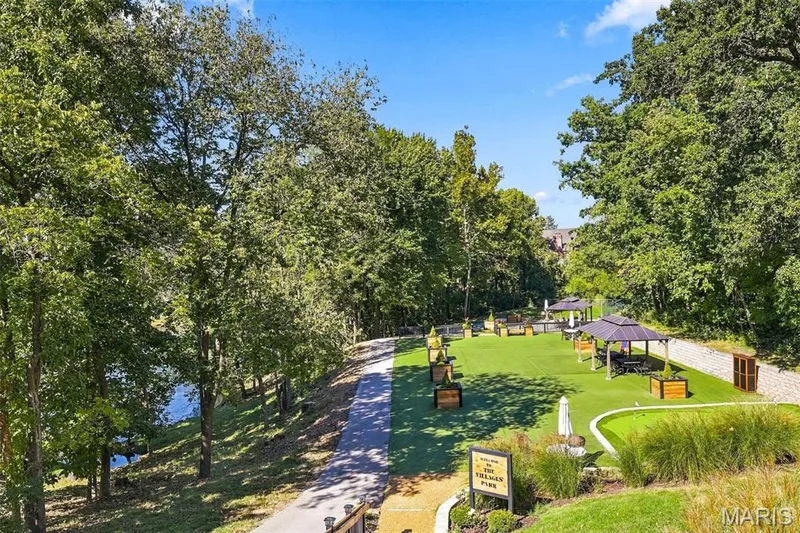 Shade structures, Picnic tables, Seating — 14033 Baywood Villages Drive, Chesterfield, MO 63017