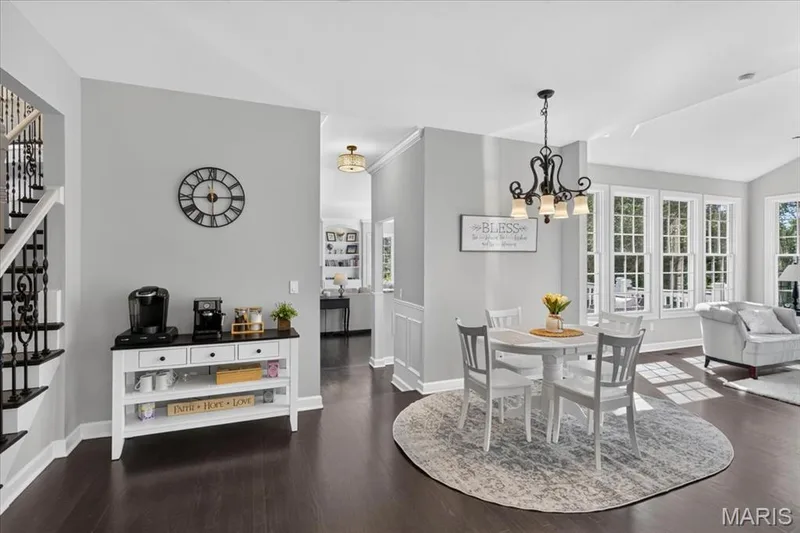 17915 White Robin Court, Chesterfield, MO 63005 — listing photo 13 of 72