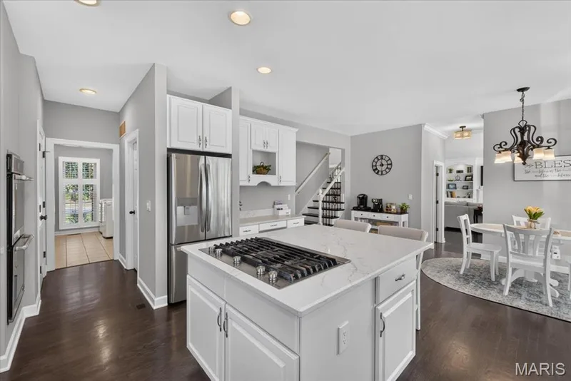 17915 White Robin Court, Chesterfield, MO 63005 — listing photo 24 of 72