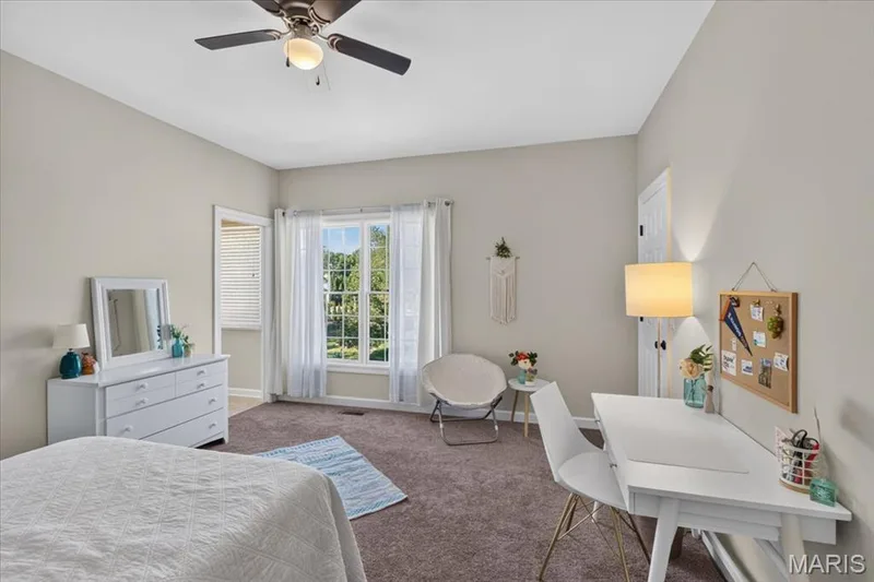 17915 White Robin Court, Chesterfield, MO 63005 — listing photo 43 of 72