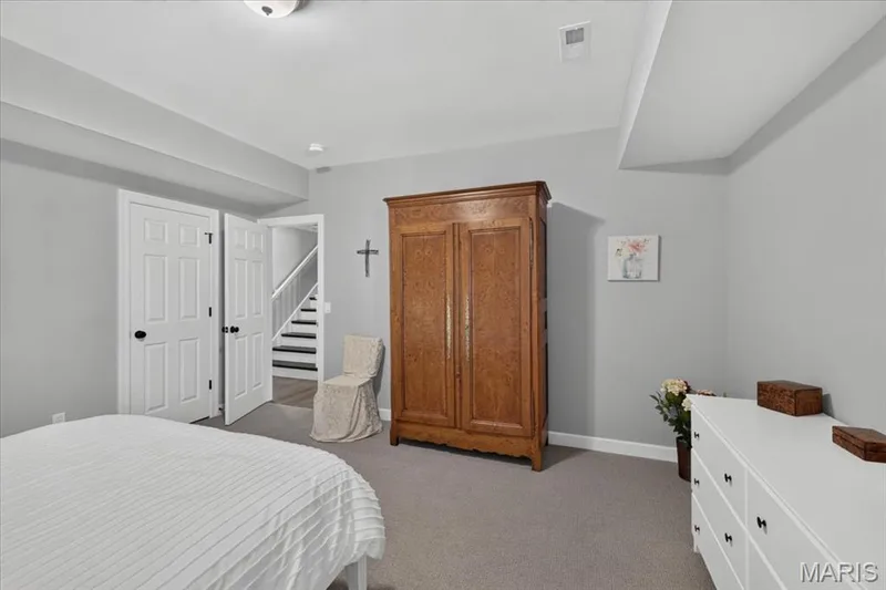 17915 White Robin Court, Chesterfield, MO 63005 — listing photo 51 of 72