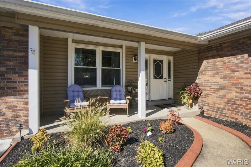 Covered front porch — 733 Cedar Glen Drive, Weldon Spring, MO 63304
