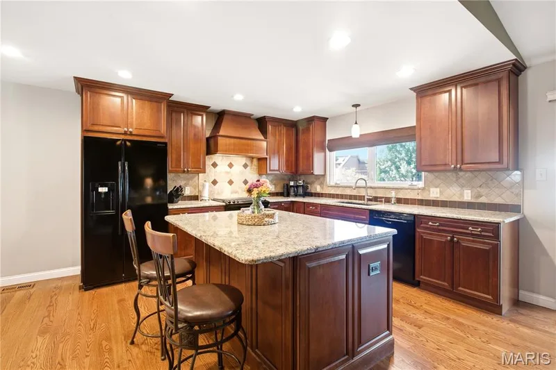 Dining island — 733 Cedar Glen Drive, Weldon Spring, MO 63304