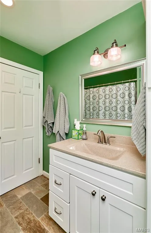 1127 Caulks Hill Road, St Charles, MO 63304 — listing photo 14 of 28