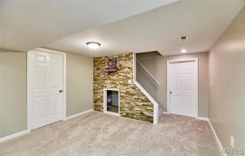 1127 Caulks Hill Road, St Charles, MO 63304 — listing photo 17 of 28