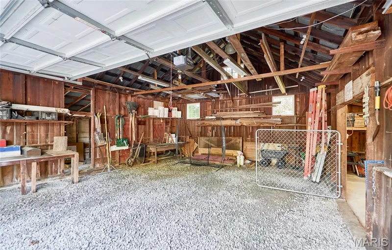 1127 Caulks Hill Road, St Charles, MO 63304 — listing photo 21 of 28