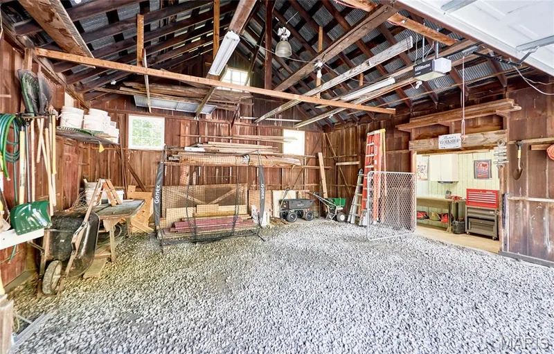 1127 Caulks Hill Road, St Charles, MO 63304 — listing photo 23 of 28