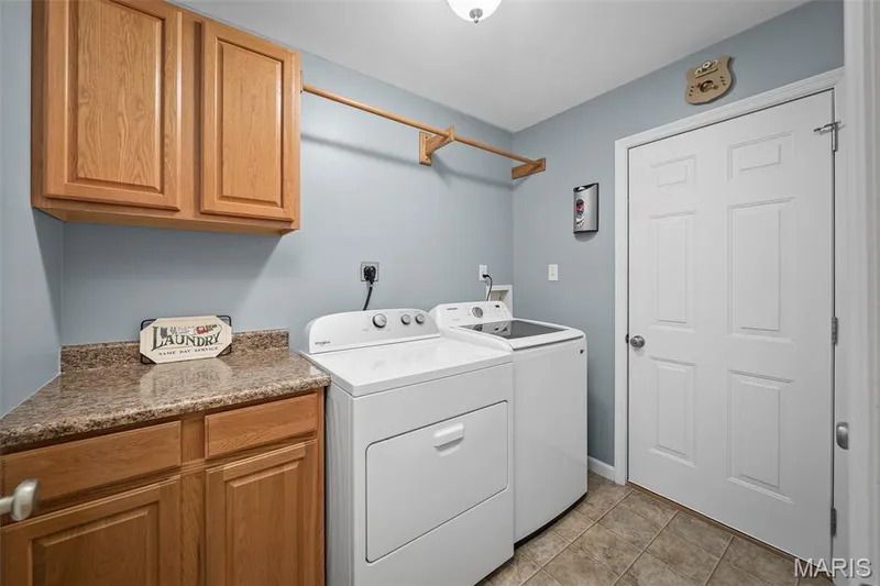 There's also a full closet in the laundry room. — 17 Belmonte Court, Lake St. Louis, MO 63368