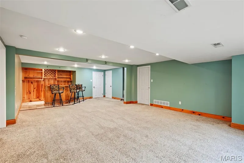 4 Wolf Trail Court, Defiance, MO 63341 — listing photo 27 of 43
