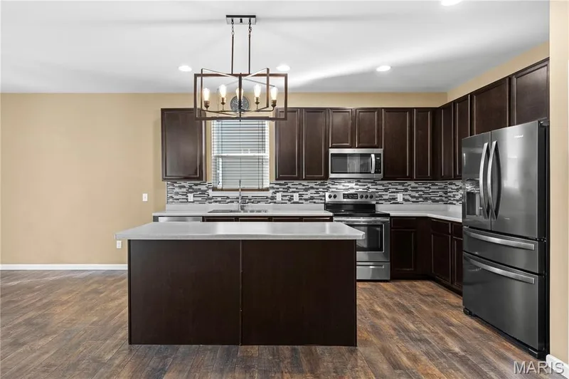 664 Wilmer Meadow Drive, Wentzville, MO 63385 — listing photo 12 of 34