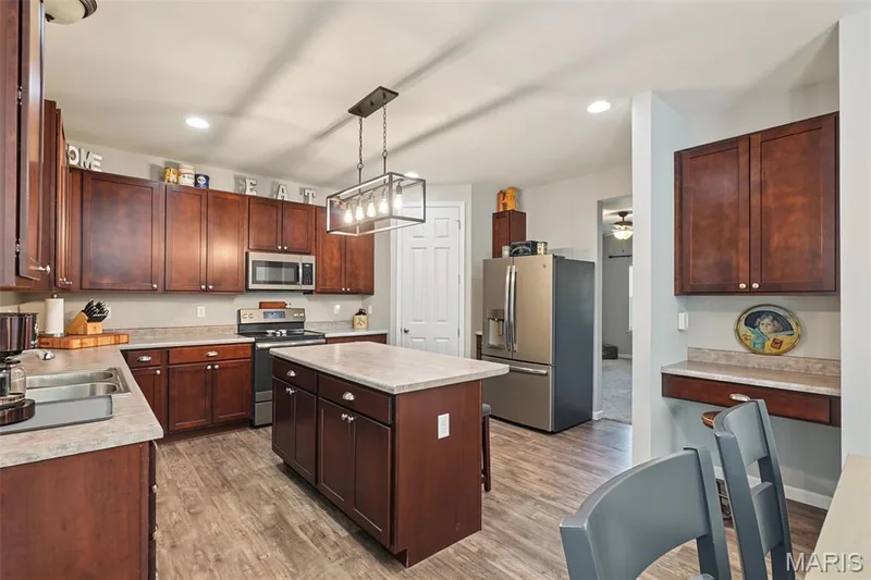 127 Cobble Road, O'Fallon, MO 63366 — listing photo 8 of 31