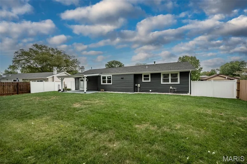 12 Oakridge West Drive, St Peters, MO 63376 — listing photo 42 of 51