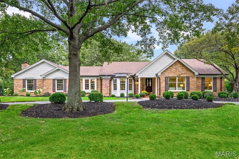 254 Pennington Lane, Chesterfield, MO — listing photo 1