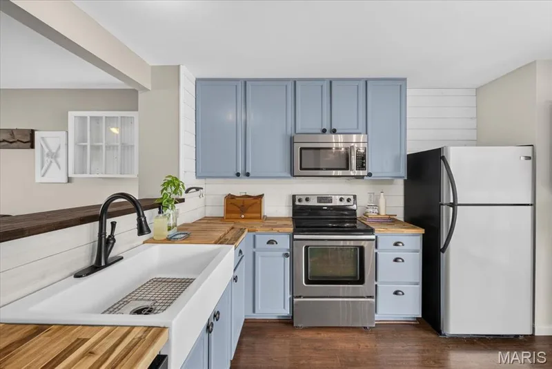 3228 Rivercrossing Place, St Charles, MO 63301 — listing photo 8 of 30