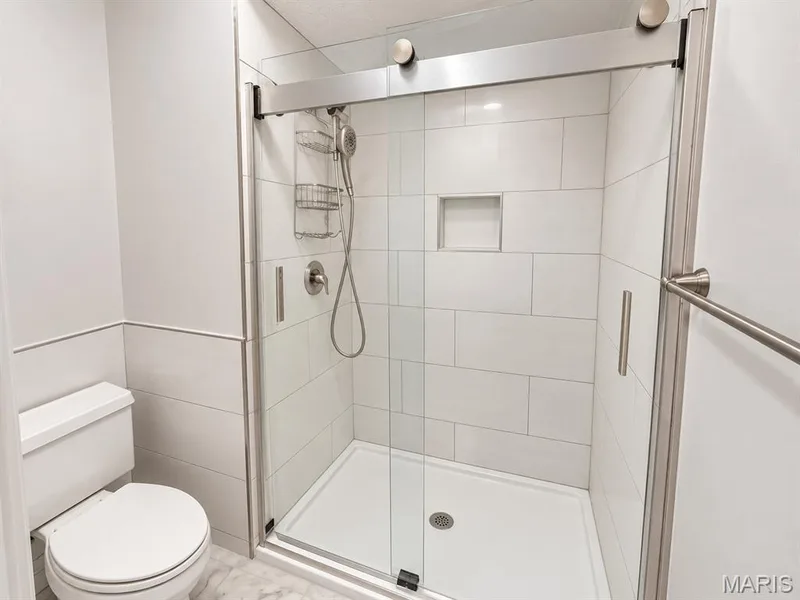 2323 Manor Grove Drive #18, Chesterfield, MO 63017 — listing photo 12 of 27