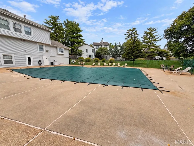 2323 Manor Grove Drive #18, Chesterfield, MO 63017 — listing photo 24 of 27