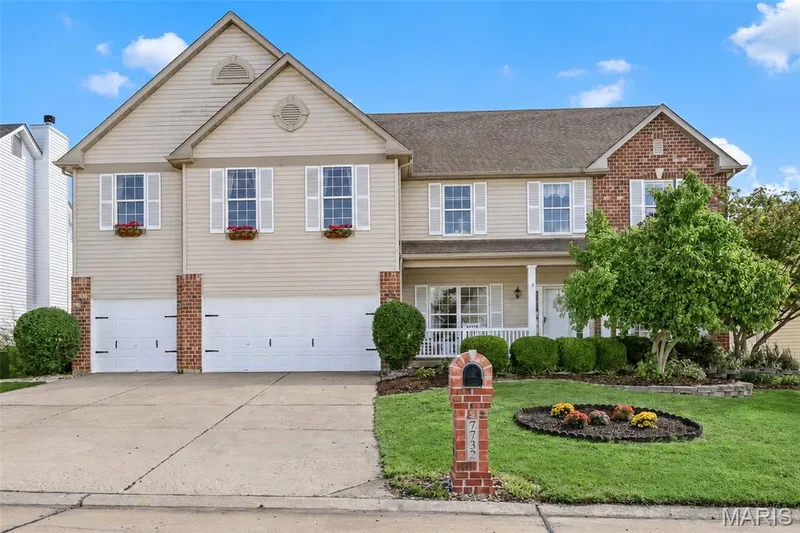 7732 Ardmore Drive, Dardenne Prairie, MO 63368 — listing photo 3 of 65