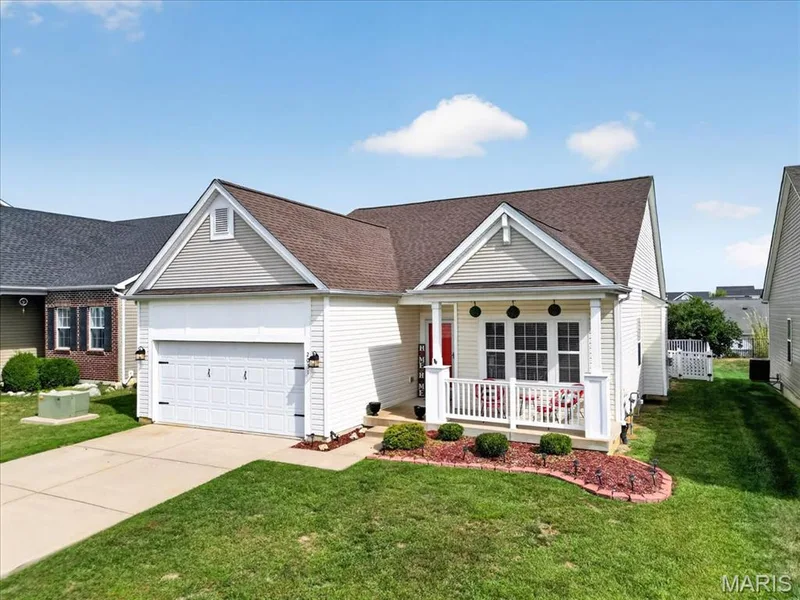 2031 Preston Woods Parkway, Lake St. Louis, MO β listing photo 1