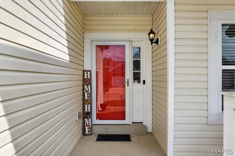2031 Preston Woods Parkway, Lake St. Louis, MO 63367 — listing photo 4 of 43