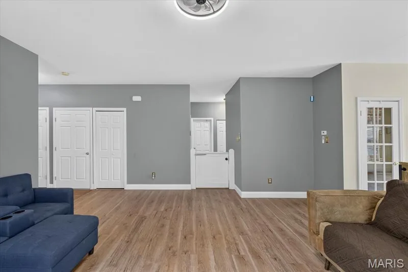 2031 Preston Woods Parkway, Lake St. Louis, MO 63367 — listing photo 9 of 43