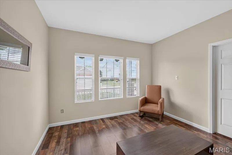 2031 Preston Woods Parkway, Lake St. Louis, MO 63367 — listing photo 15 of 43