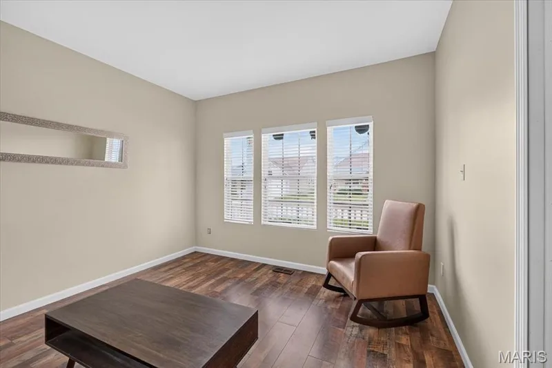2031 Preston Woods Parkway, Lake St. Louis, MO 63367 — listing photo 16 of 43