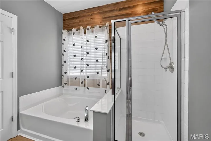 2031 Preston Woods Parkway, Lake St. Louis, MO 63367 — listing photo 24 of 43