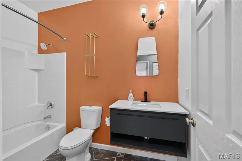2031 Preston Woods Parkway, Lake St. Louis, MO 63367 — listing photo 26 of 43
