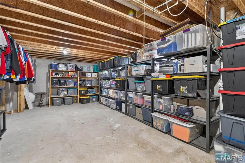 2031 Preston Woods Parkway, Lake St. Louis, MO 63367 — listing photo 34 of 43
