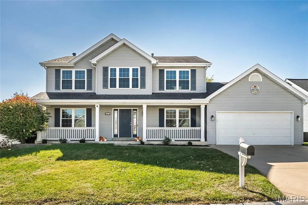 Welcome home to 117 Black Lantern Trail! — 117 Black Lantern Trail, St Peters, MO 63376