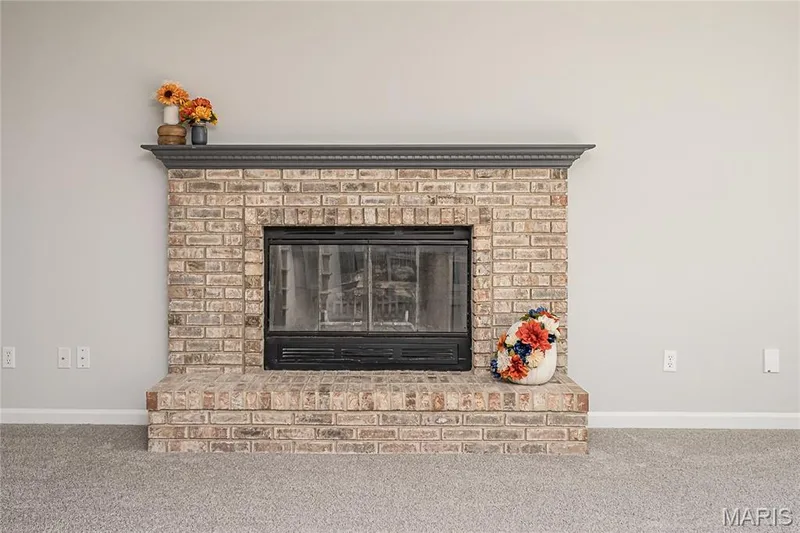 Gorgeous brick gas fireplace — 117 Black Lantern Trail, St Peters, MO 63376