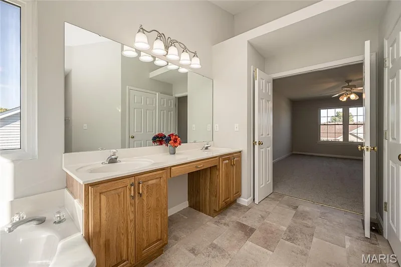 Dual vanity — 117 Black Lantern Trail, St Peters, MO 63376