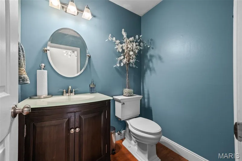 2428 Claymoor Drive, Chesterfield, MO 63017 — listing photo 6 of 46