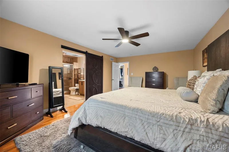 2428 Claymoor Drive, Chesterfield, MO 63017 — listing photo 22 of 46