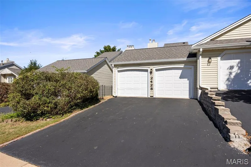 2428 Claymoor Drive, Chesterfield, MO 63017 — listing photo 36 of 46