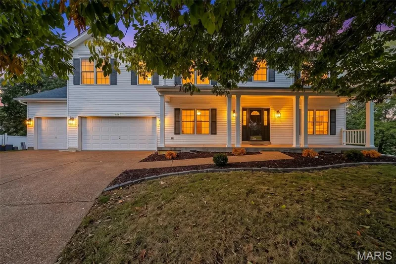 524 Hartford Valley Drive, Wentzville, MO — listing photo 1