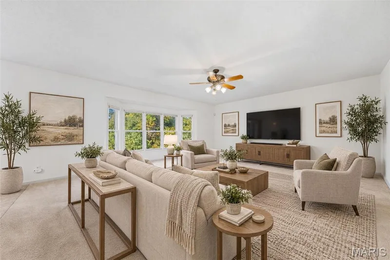 524 Hartford Valley Drive, Wentzville, MO 63385 — listing photo 11 of 85