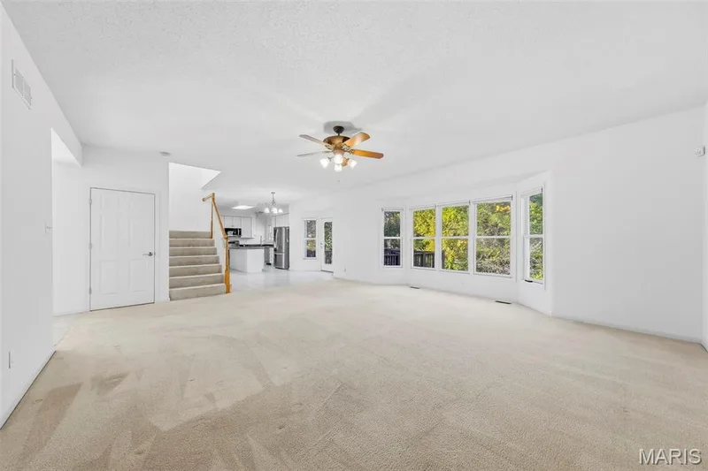 524 Hartford Valley Drive, Wentzville, MO 63385 — listing photo 13 of 85
