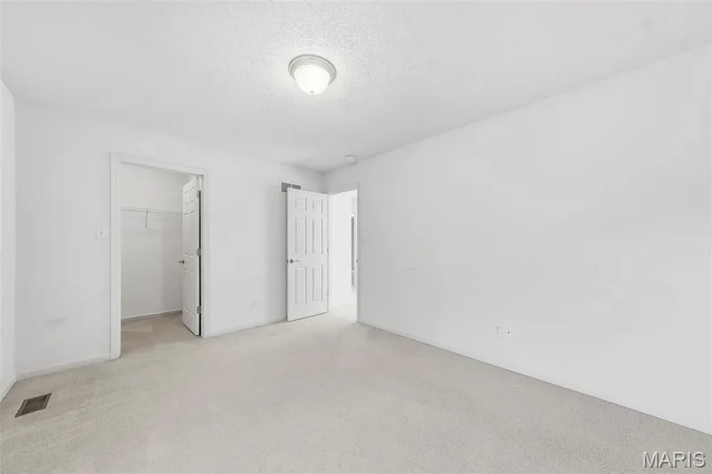 524 Hartford Valley Drive, Wentzville, MO 63385 — listing photo 29 of 85
