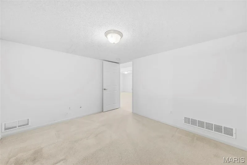 524 Hartford Valley Drive, Wentzville, MO 63385 — listing photo 50 of 85