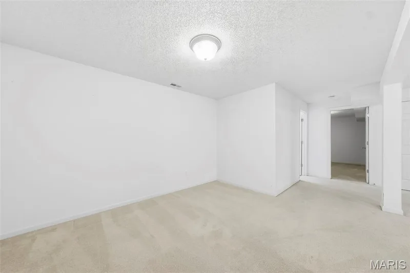 524 Hartford Valley Drive, Wentzville, MO 63385 — listing photo 57 of 85